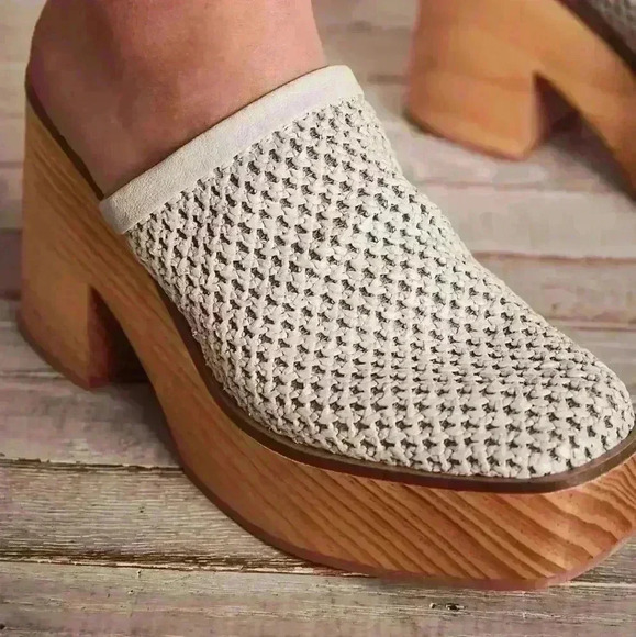 Free People Women's Beige Walk On Wood Boho Leather Platform Woven Clogs 38 - Picture 1 of 12
